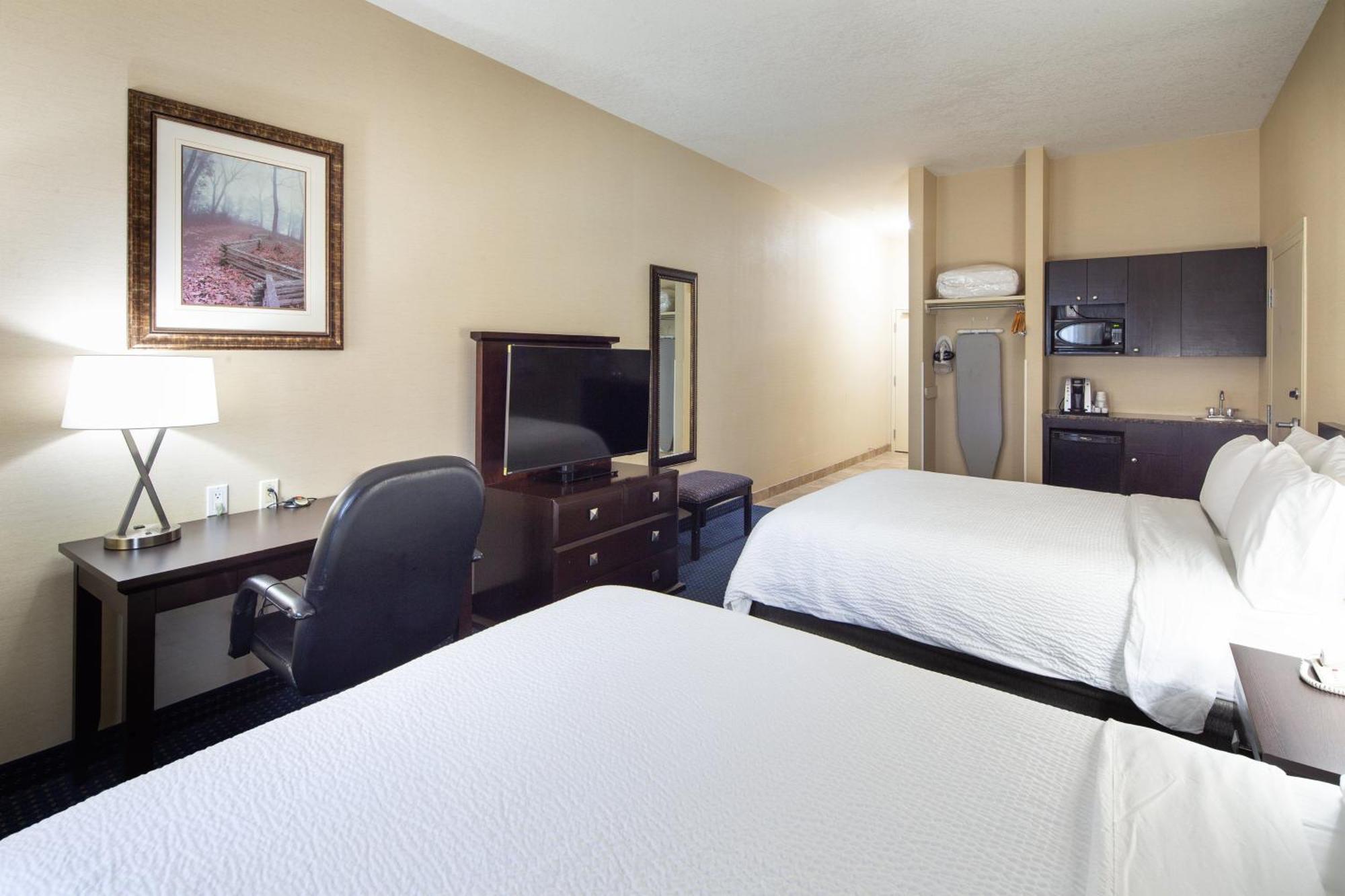 Holiday Inn Express Hotel & Suites Edson By Ihg Exterior foto